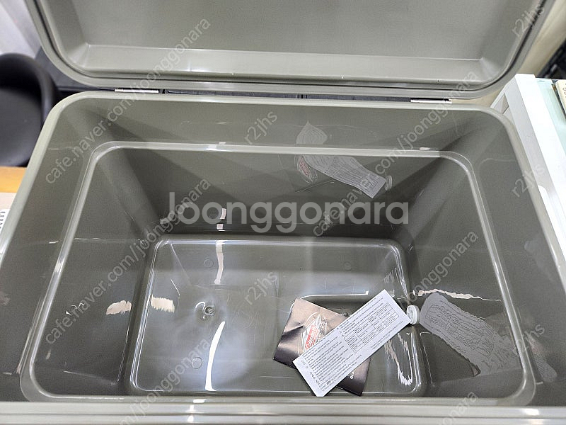 콜맨 아이스박스51리터--1