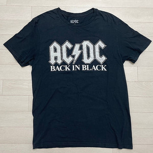 ACDC반팔티 M사이즈