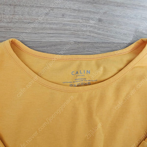 꺌랑 롤업박스티