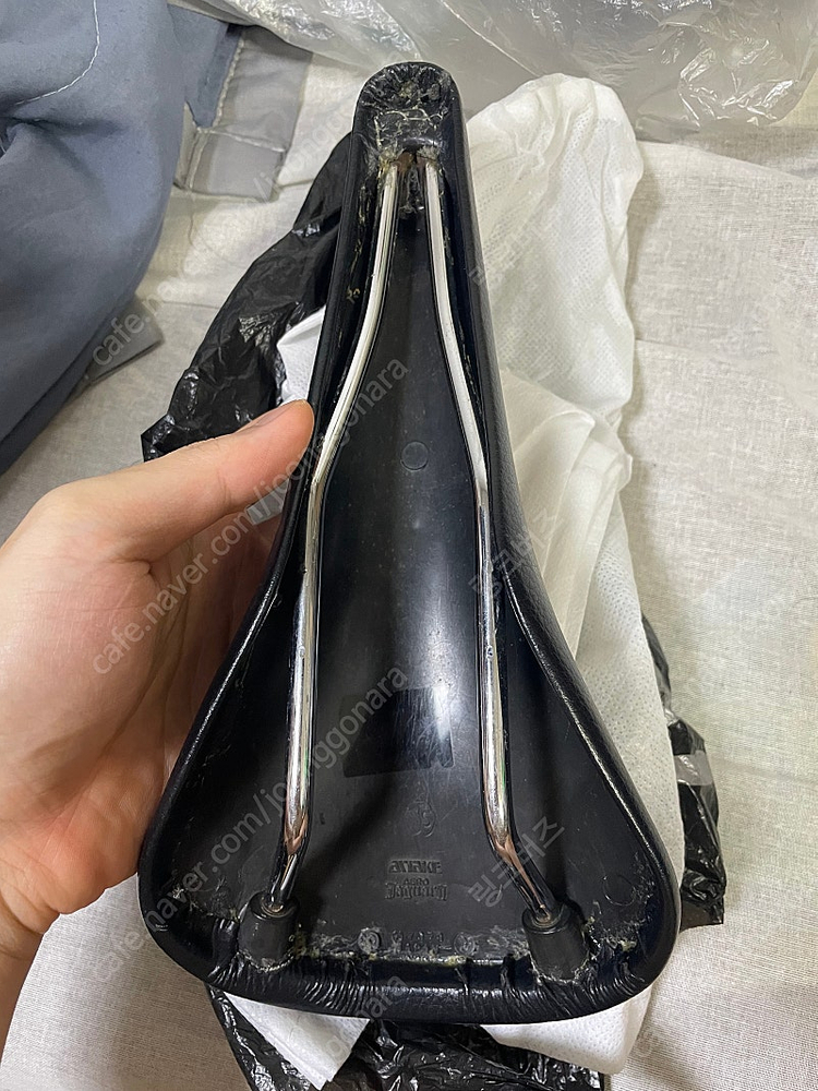 NJS 경륜 안장 아리안테 재규어 이미지