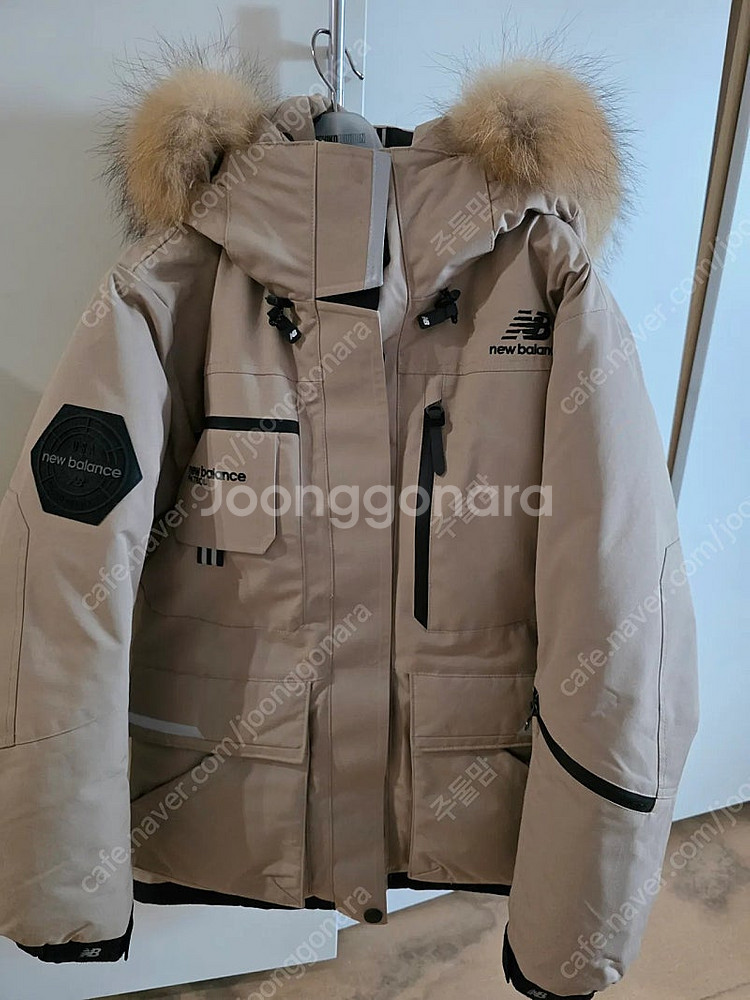 뉴발란스 패딩--0