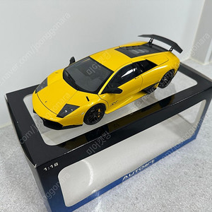 오토아트 람보르기니 무르시엘라고 LP670-4 SV 옐로우 1:18