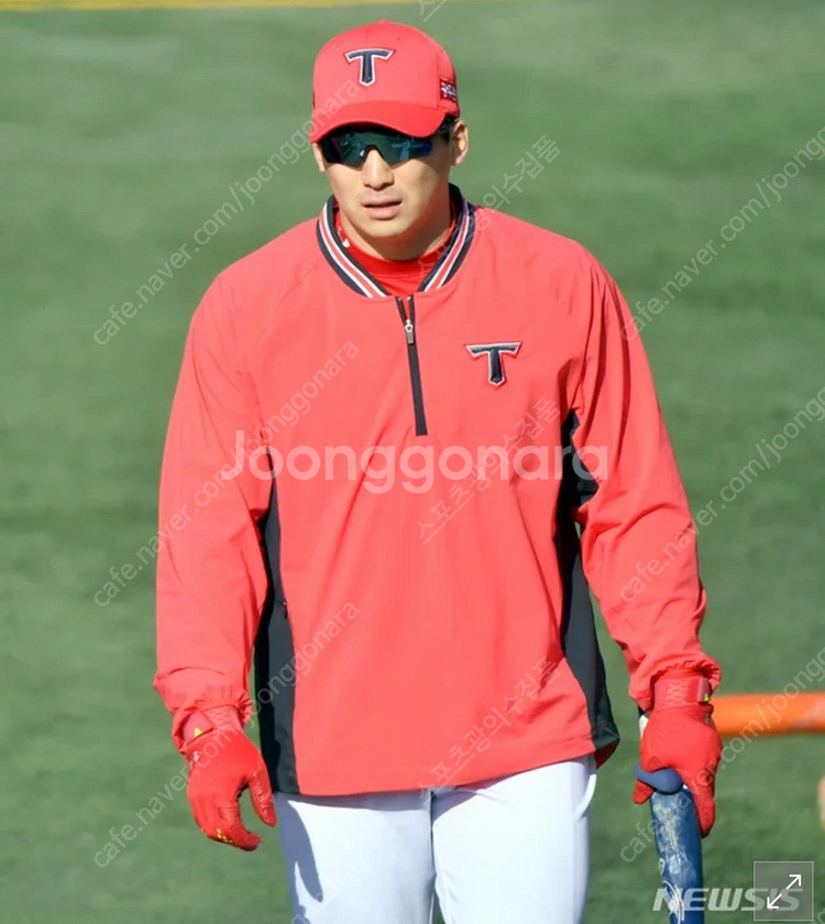 레어희귀매물)) 기아타이거즈 선수지급용 야구 어센틱 긴팔 바람막이 웜업 KIA TIGERS 타이거즈 야구웜업 야구바...--3