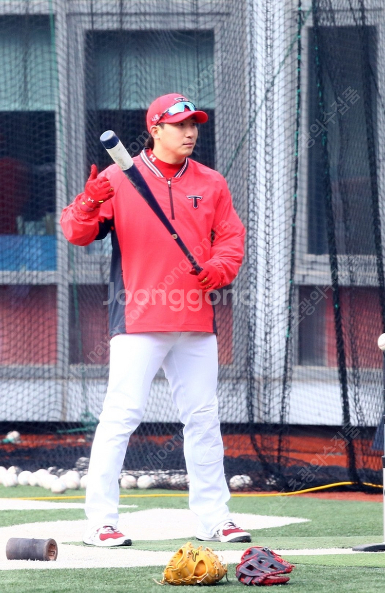 레어희귀매물)) 기아타이거즈 선수지급용 야구 어센틱 긴팔 바람막이 웜업 KIA TIGERS 타이거즈 야구웜업 야구바...--7