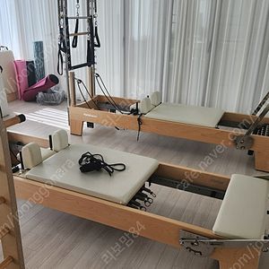경기 필라테스 메이커 콤비 리포머 아이보리 대당 50(5대)/바움 필라테스 체어 대당 20(4대)(4대 이상 운송비 지원)