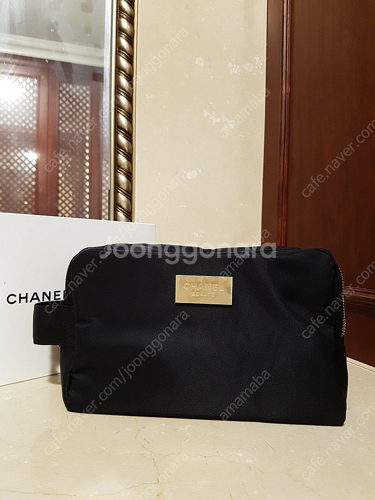 샤넬 더블집 핸들 파우치--0