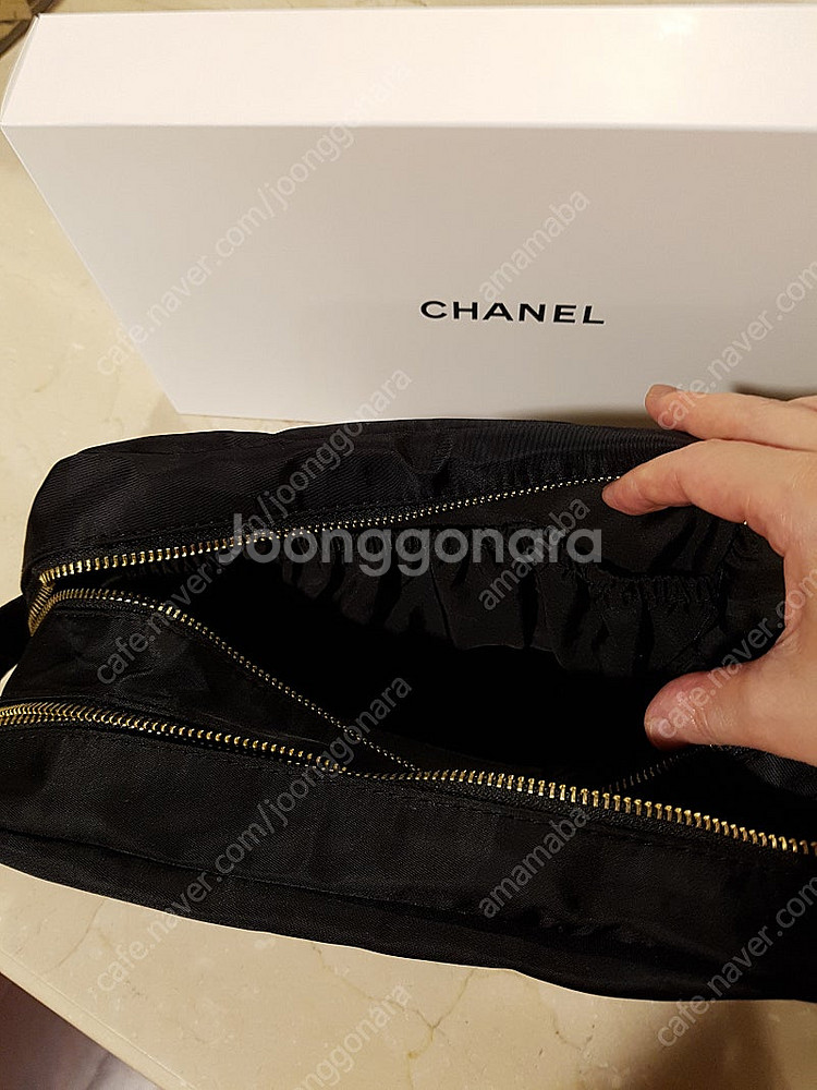 샤넬 더블집 핸들 파우치--2