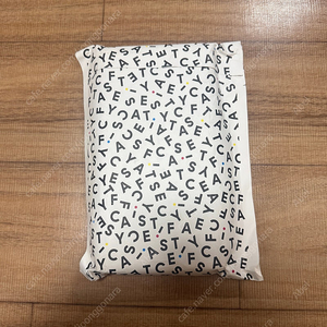 아이폰16프로맥스 케이스티파이 케이스 미개봉 팝니다