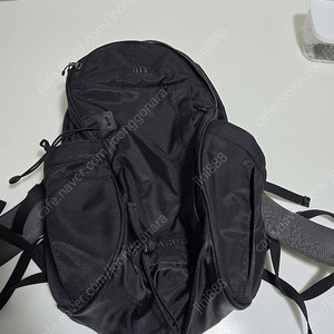 가벼운 백팩 보조가방 등산배낭 블랙백팩 마운틴닥스 카시스 여자백팩(레인커버 있음) 판매합니다.