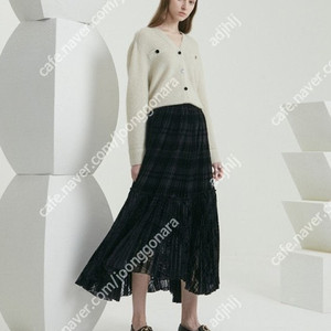 최종가)한섬타임 번아웃 플리츠스커트 55사이즈(타임 마인 랑방 시스템 에스제이)