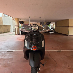 베스파 GTS125 24년식 스마트키 올블랙