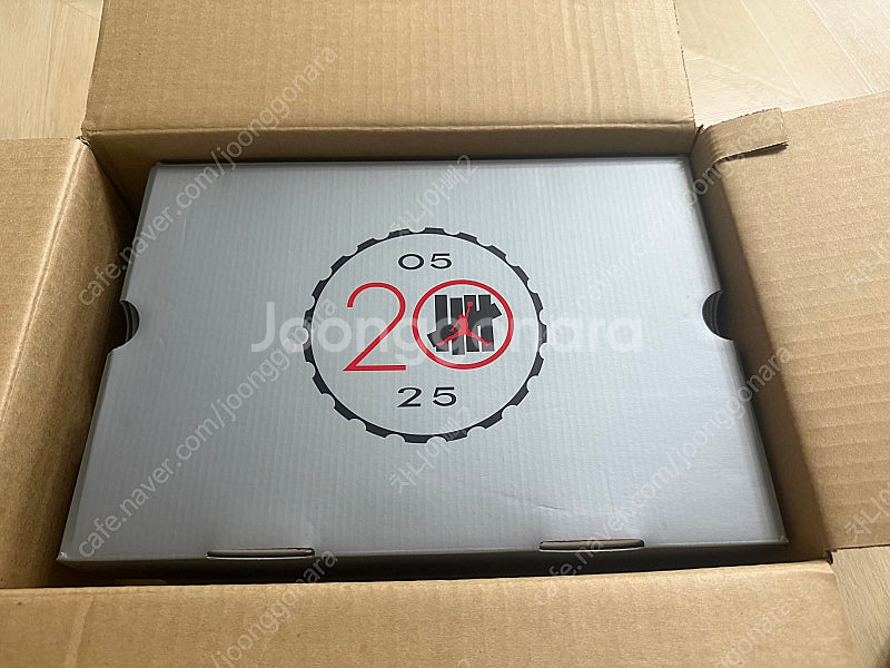 조던4 언디핏 265mm 판매합니다--0
