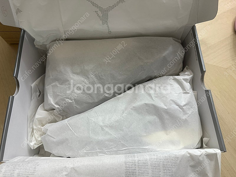 조던4 언디핏 265mm 판매합니다--3