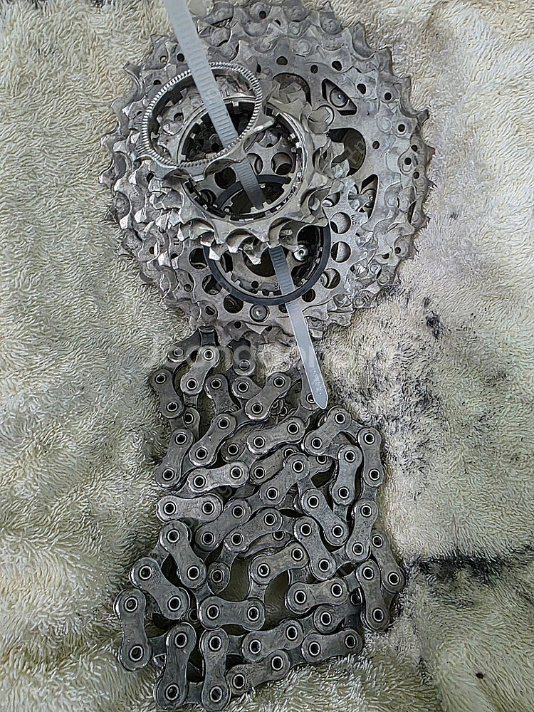 울테 스프라켓 1130 + 듀라체인 팝니다.--0