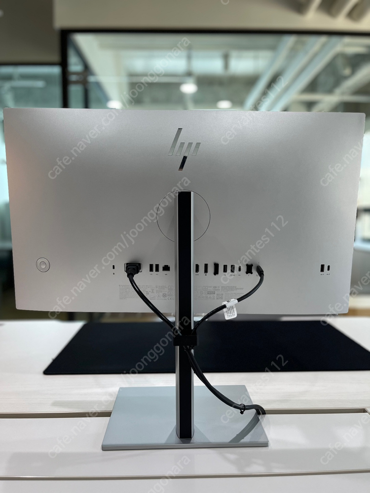 HP 7 Pro 727pk 4K Thunderbolt 4 모니터(박스 풀구성) 이미지