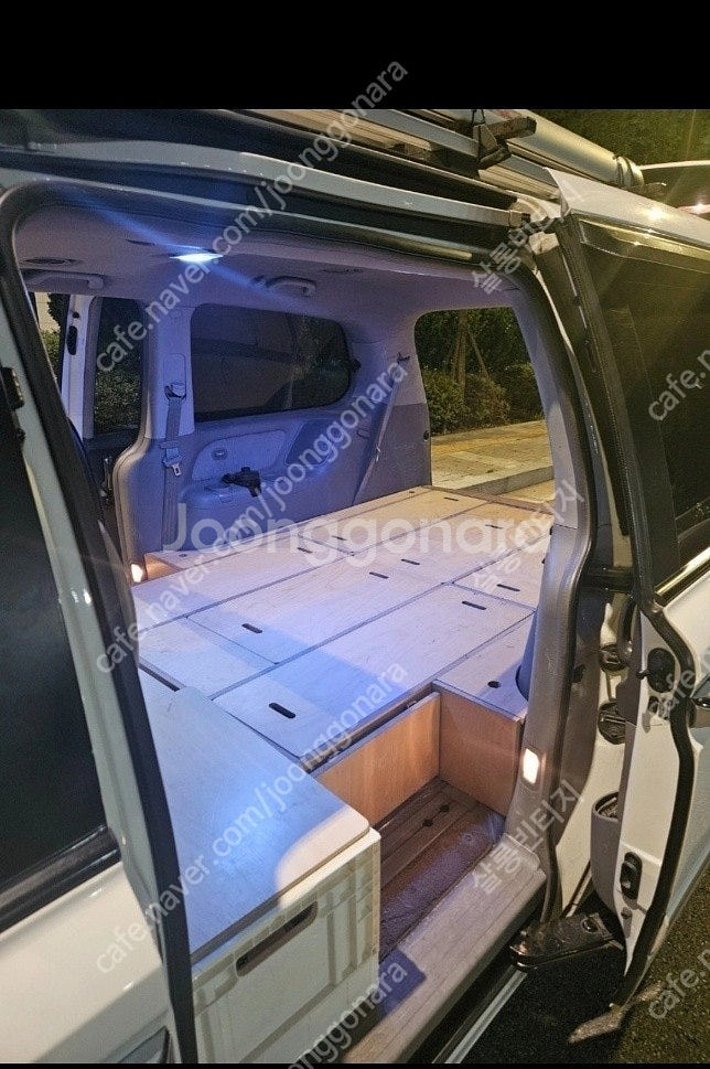 07년식 그랜드 카니발 2인승 캠핑카로 구조변경된 차량...--3