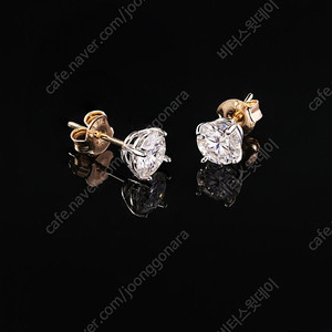 14K 모이사나이트 귀걸이 (4mm) // 가격 내림