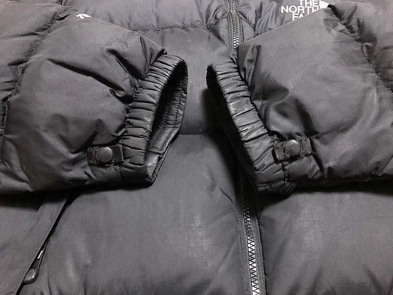노스페이스 700 눕시 다운 자켓 블랙 무광 이미지