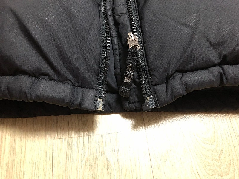노스페이스 700 눕시 다운 자켓 블랙 무광 이미지