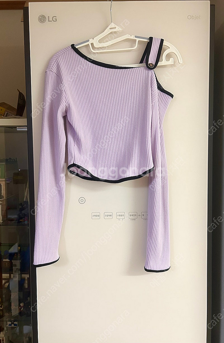 살롱드욘 스트랩 오프숄더 티셔츠--1