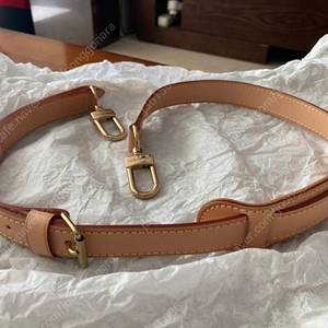 정품 루이비통 키폴 반둘리에 스트랩 미사용 새제품 판매