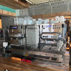 커피머신 네스프레소 아길라420 (기업/업소용)