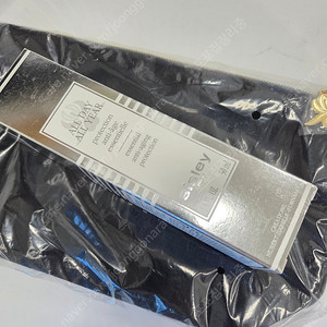 시슬리 올데이올이어 새상품 파우치증정 백화점