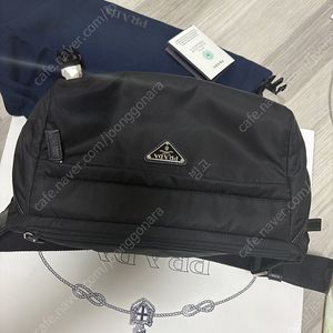 프라다 바이커백 m