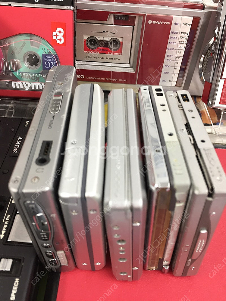 워크맨/MD플레이어 정크품(부품용?) 10대 일괄판매: 여러모로 상태 안 좋은......슬픈 허섭스레기들.........--4