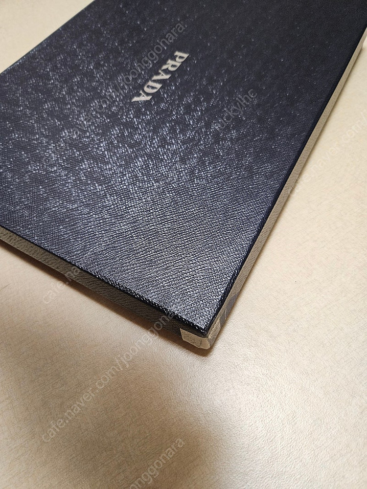 PRADA 프라다 사피아노 클러치백 64만원에 판매 합니다. 이미지