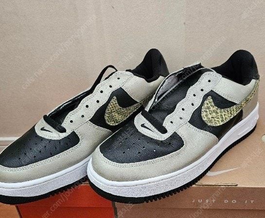 나이키 에어포스1 흑뱀피 원판 신품,사카이와플 미품 이미지