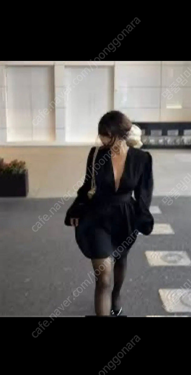 브라이덜샤워 연말파티룩 러브미백 블랙 새틴원피스 새틴드레스 연말룩 홈파티룩 풀파티룩 수영복 이미지