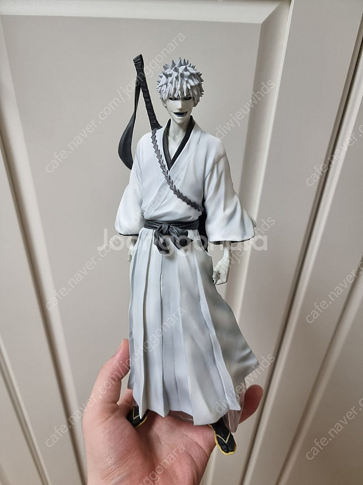 블리치 쿠로사키 이치고 화이트 이치방쿠지 제일복권 a상 피규어--0