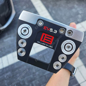 이븐롤 EV5.3 퍼터 34인치 A+급 상태 판매합니다