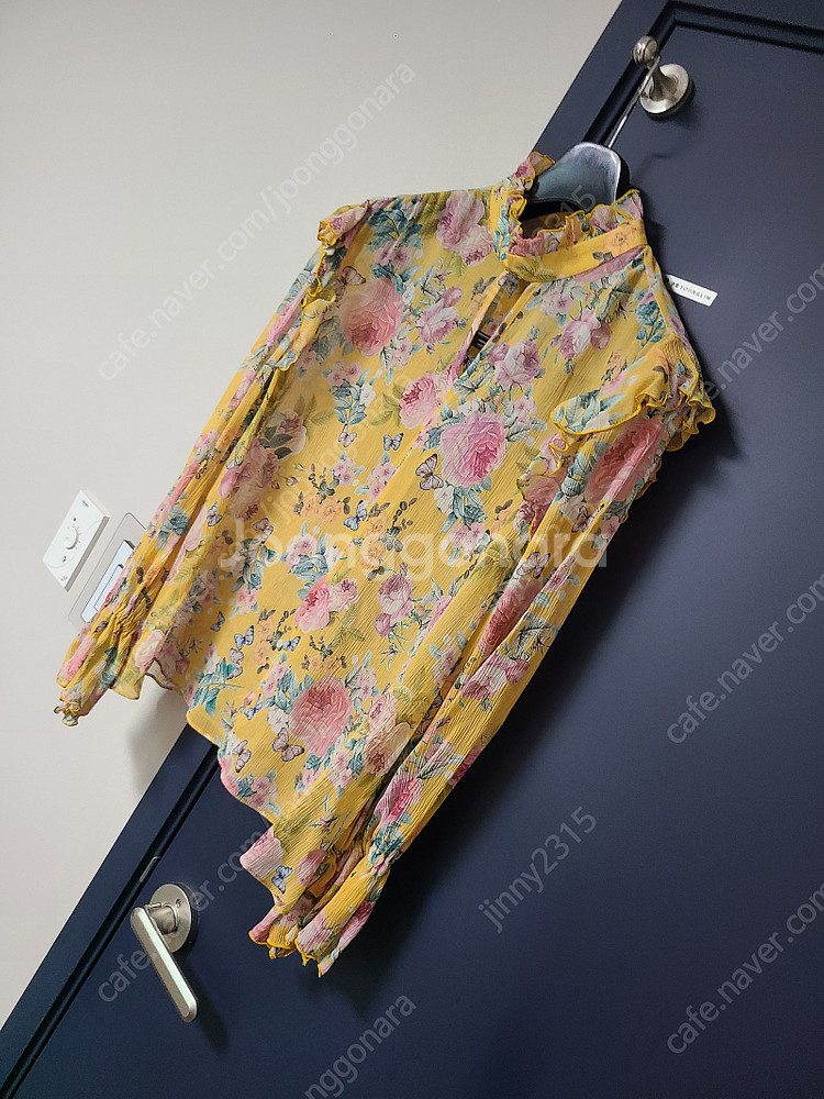 질스튜어트 아이유 유인나 블라우스--3