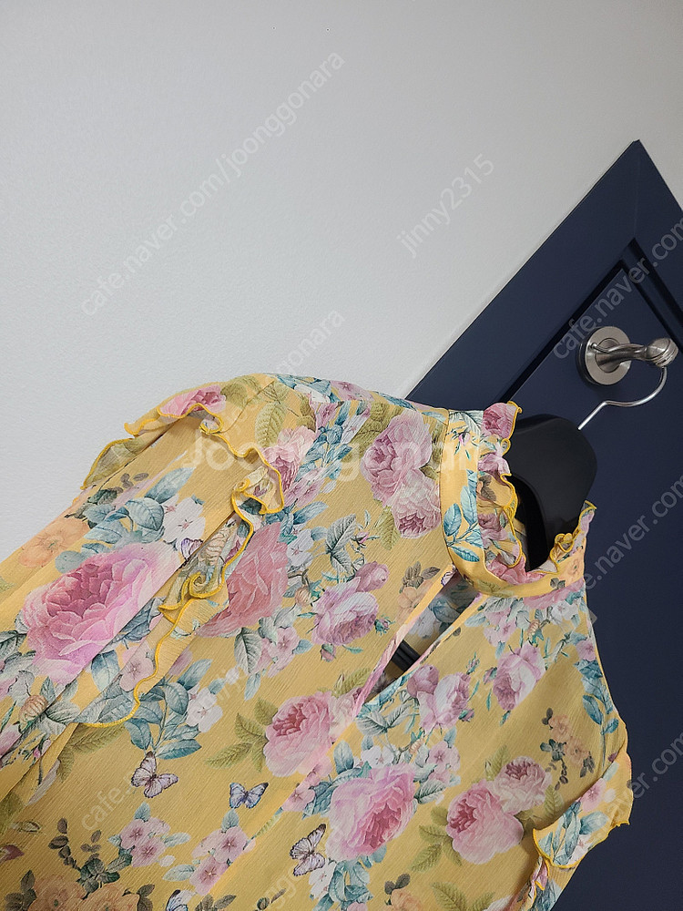 질스튜어트 아이유 유인나 블라우스--4