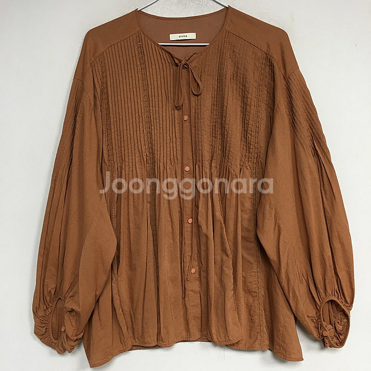 SYSTEM 시스템 플리츠 퍼프 블라우스 55 / 랑방 마인 오브제 타임 럭키슈에뜨 산드로 마쥬 오르 시에 시스템--0