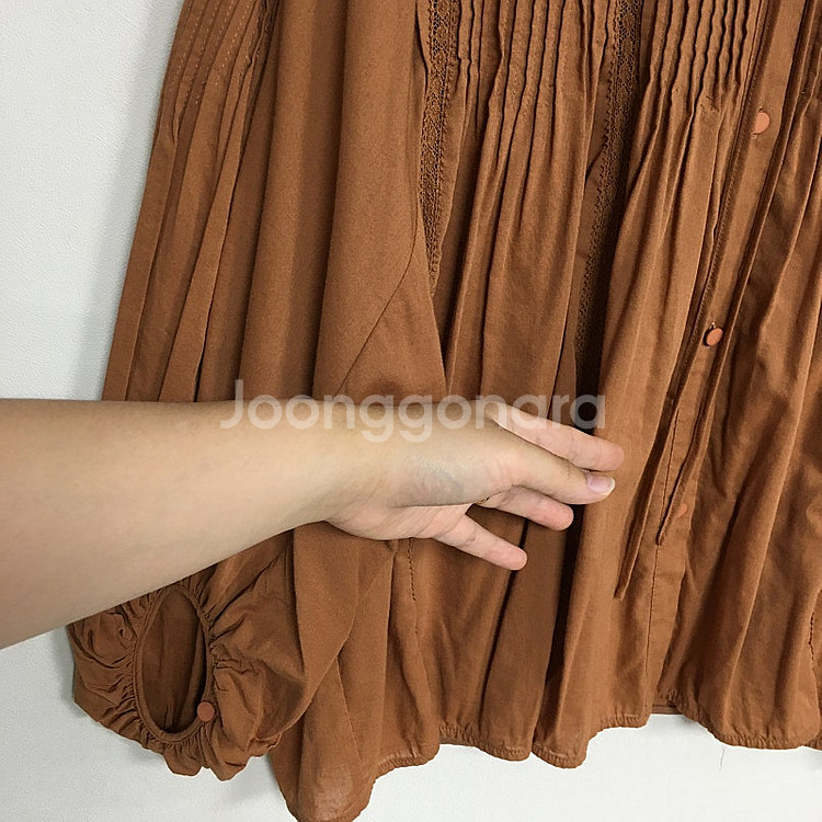 SYSTEM 시스템 플리츠 퍼프 블라우스 55 / 랑방 마인 오브제 타임 럭키슈에뜨 산드로 마쥬 오르 시에 시스템--2