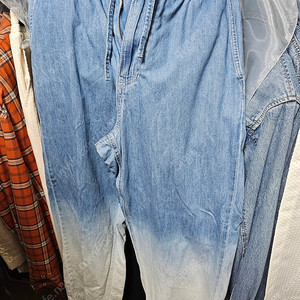 솔리드옴므 밴딩 데님팬츠