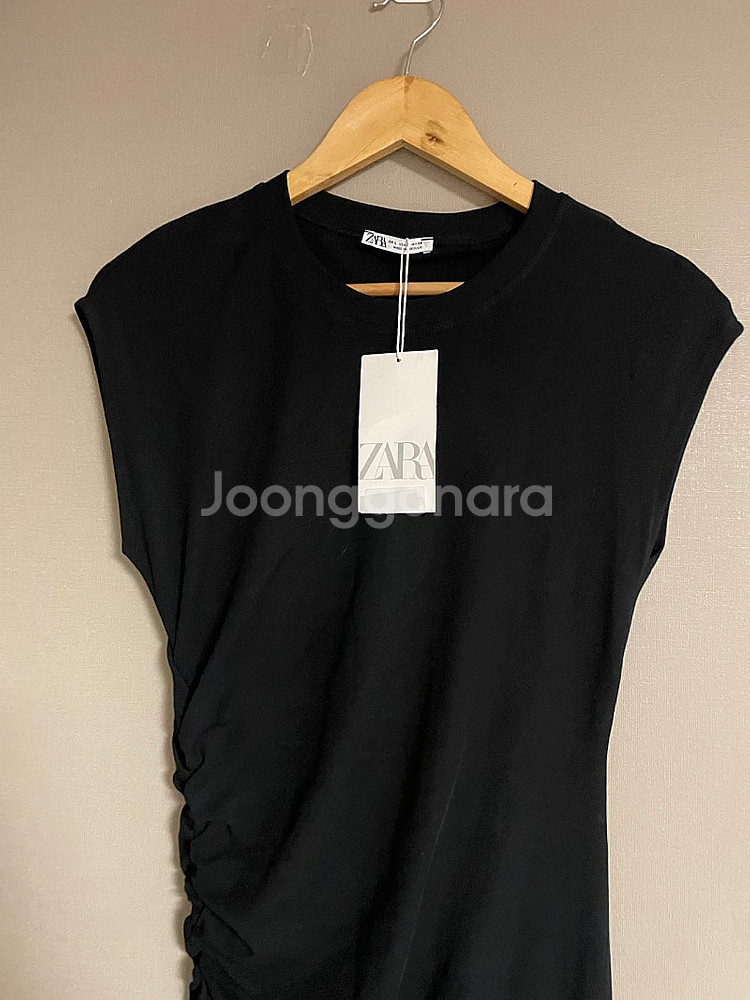 새상품) ZARA 자라 셔링드레프트 롱원피스--1