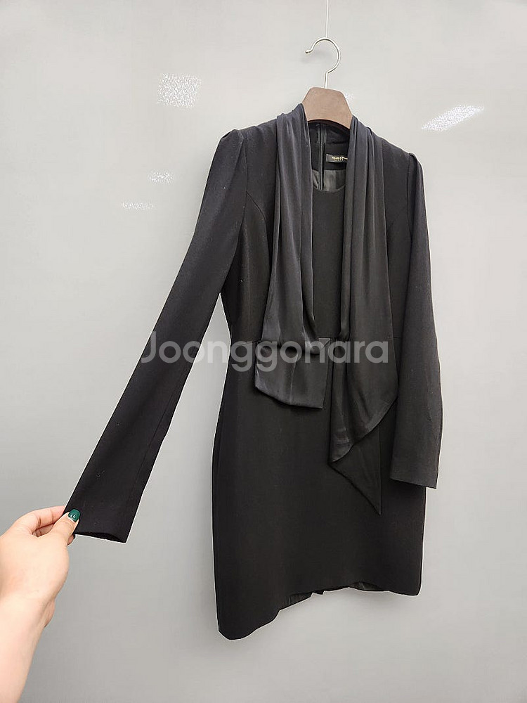 모조에스핀 블랙 원피스/한섬 타임 마인 미샤 구호 랑방 띠어리 쟈딕앤볼테르 마쥬 산드로 코스 듀엘 시스템 폴로 랄프...--1