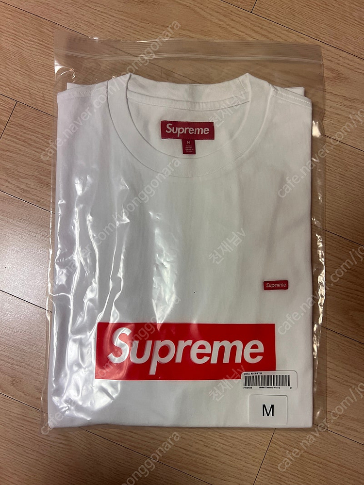 슈프림 25FW 스몰로고 반팔티 화이트 M 사이즈 이미지