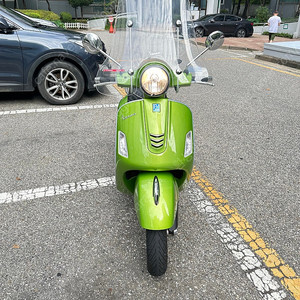 민트급 베스파 GTS 300 팝니다.