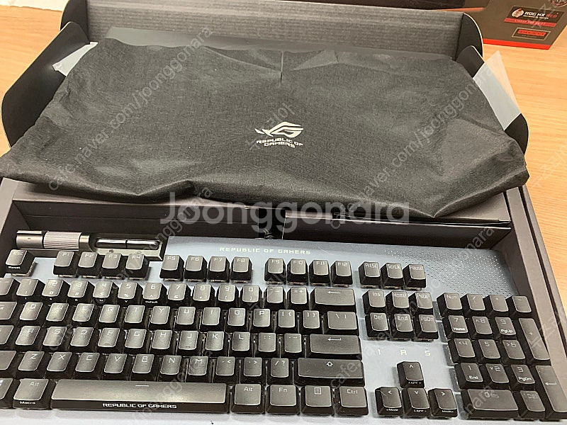 ROG Strix Flare II Animate 키보드--1