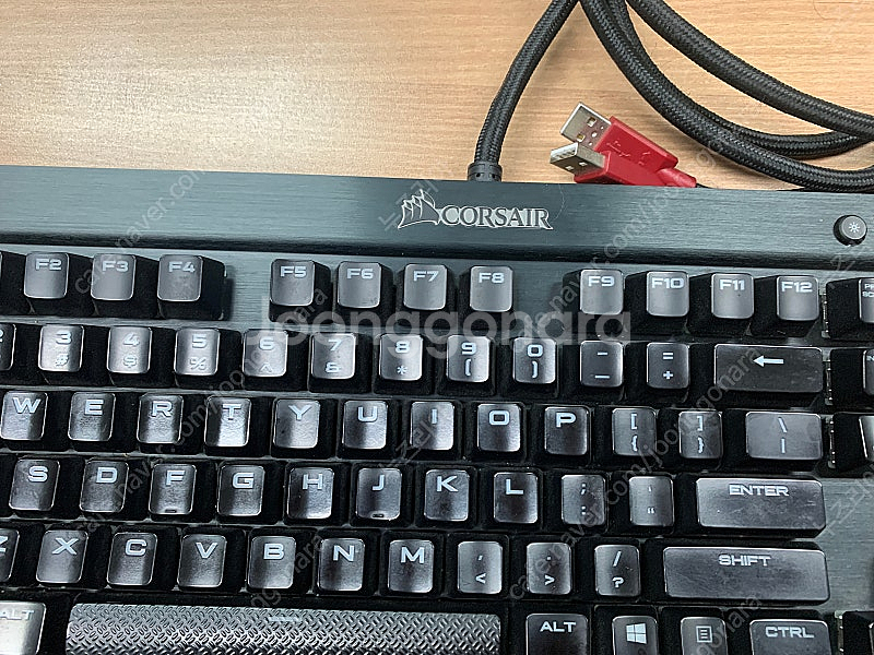 커세어 K70 RGB 키보드--1