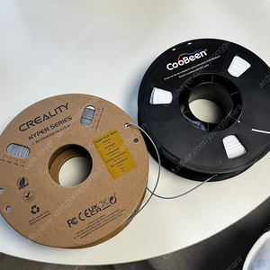 3D 프린터 PLA 필라멘트 1kg 1.75mm 화이트 1개 팝니다.