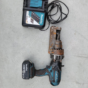 오구라 마끼다 전동철근절단기 팝니다