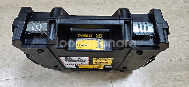 디월트 dcf850 배터리 2개 충전기세트--1