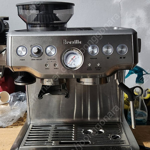 브레빌 에스프레소 머신 BES870 breville