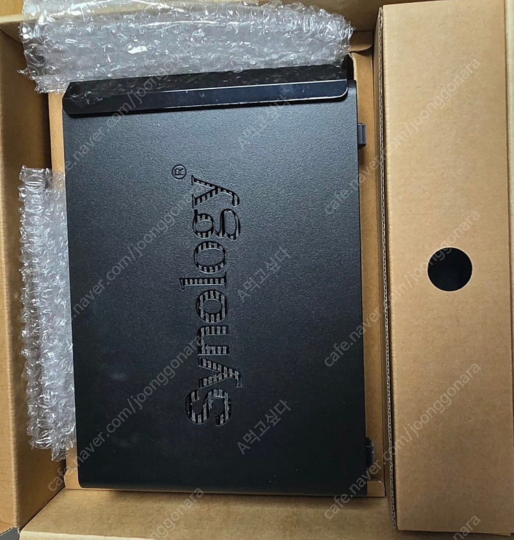 시놀로지 ds224+ (8gb ram 추가) 판매--2